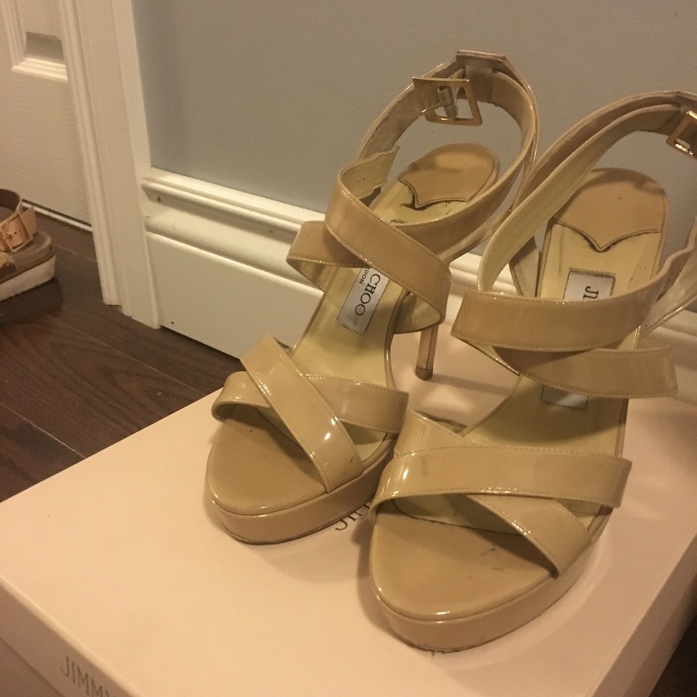 Jimmy Choo - size 6 nude patent leather